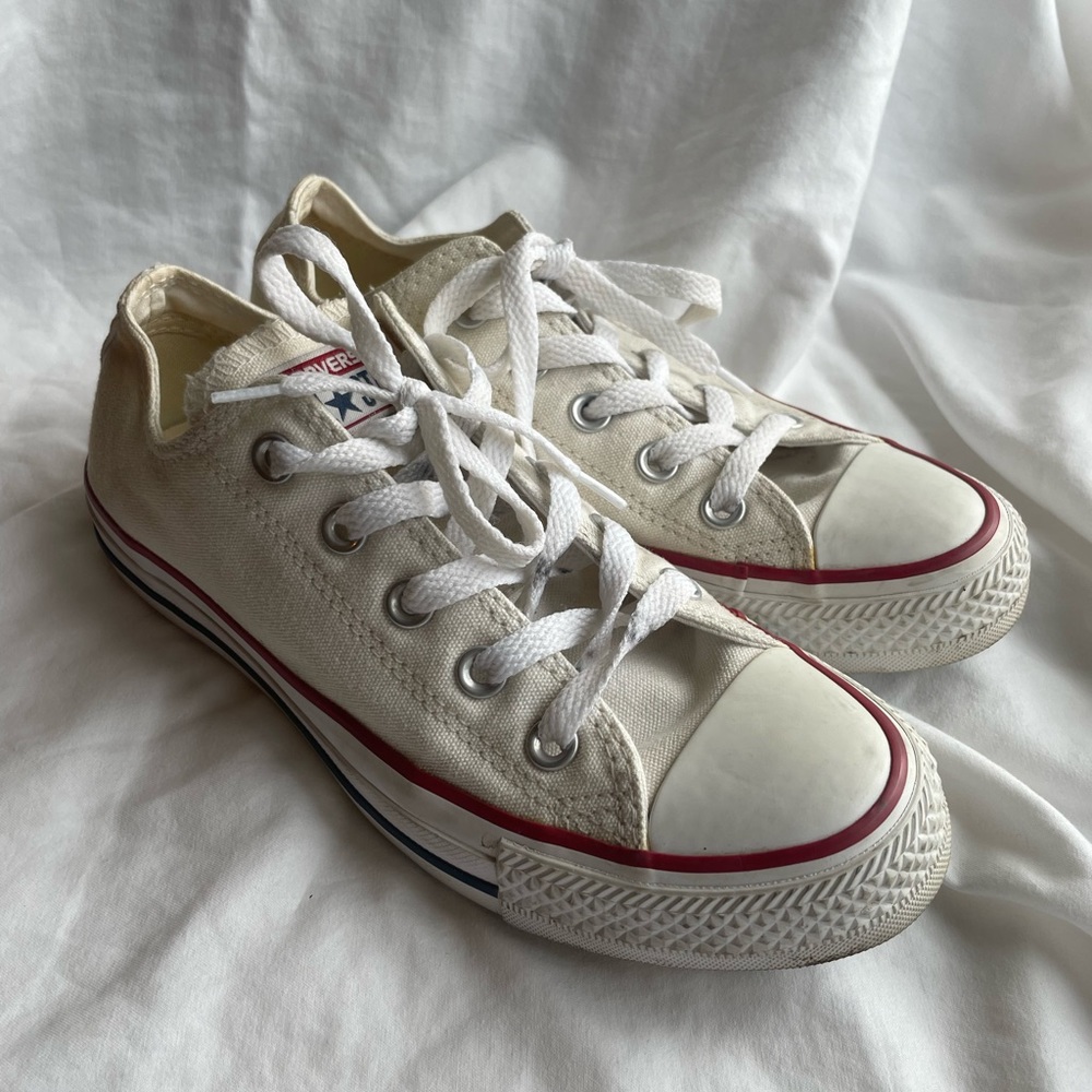White low rise converse